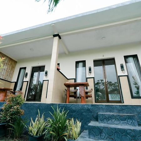 Arunika Cottage Batununggul Exterior photo