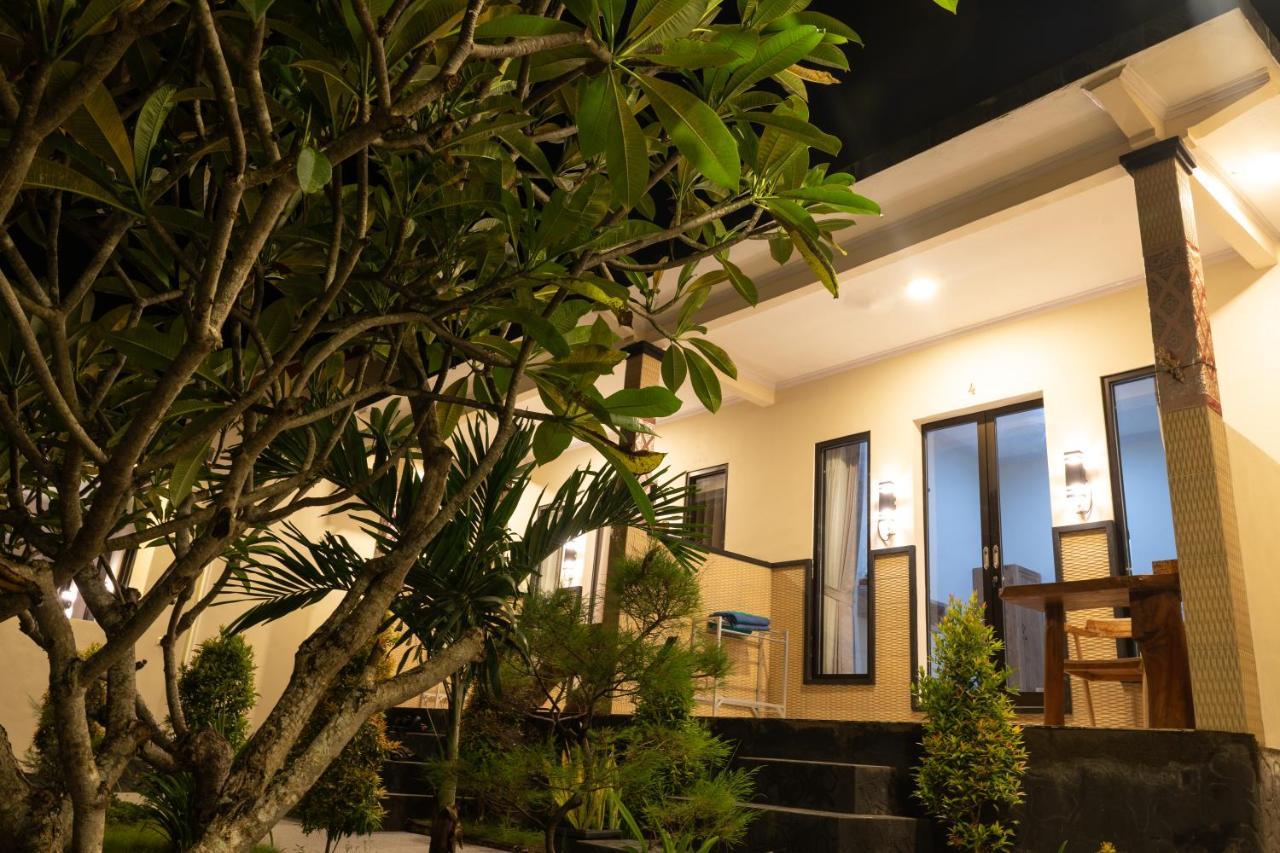 Arunika Cottage Batununggul Exterior photo